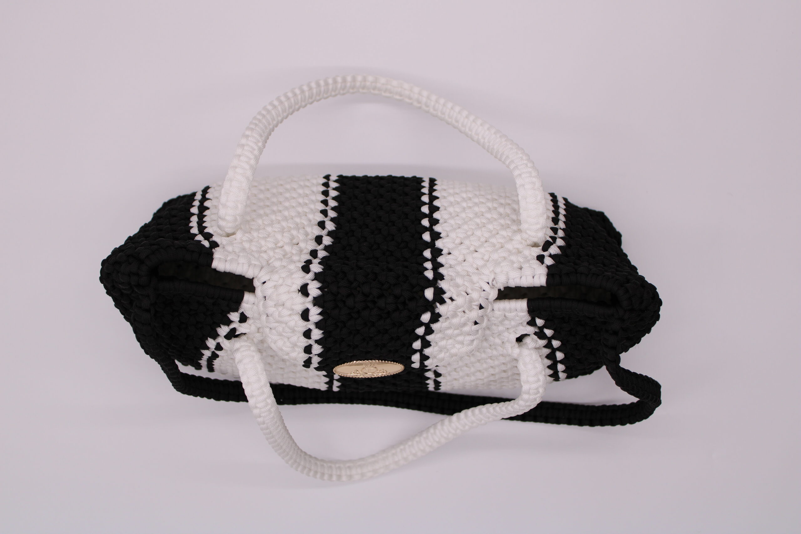 LONG TOTE BAG BLACK AND WHITE COLOR 100% HAND-WOVEN