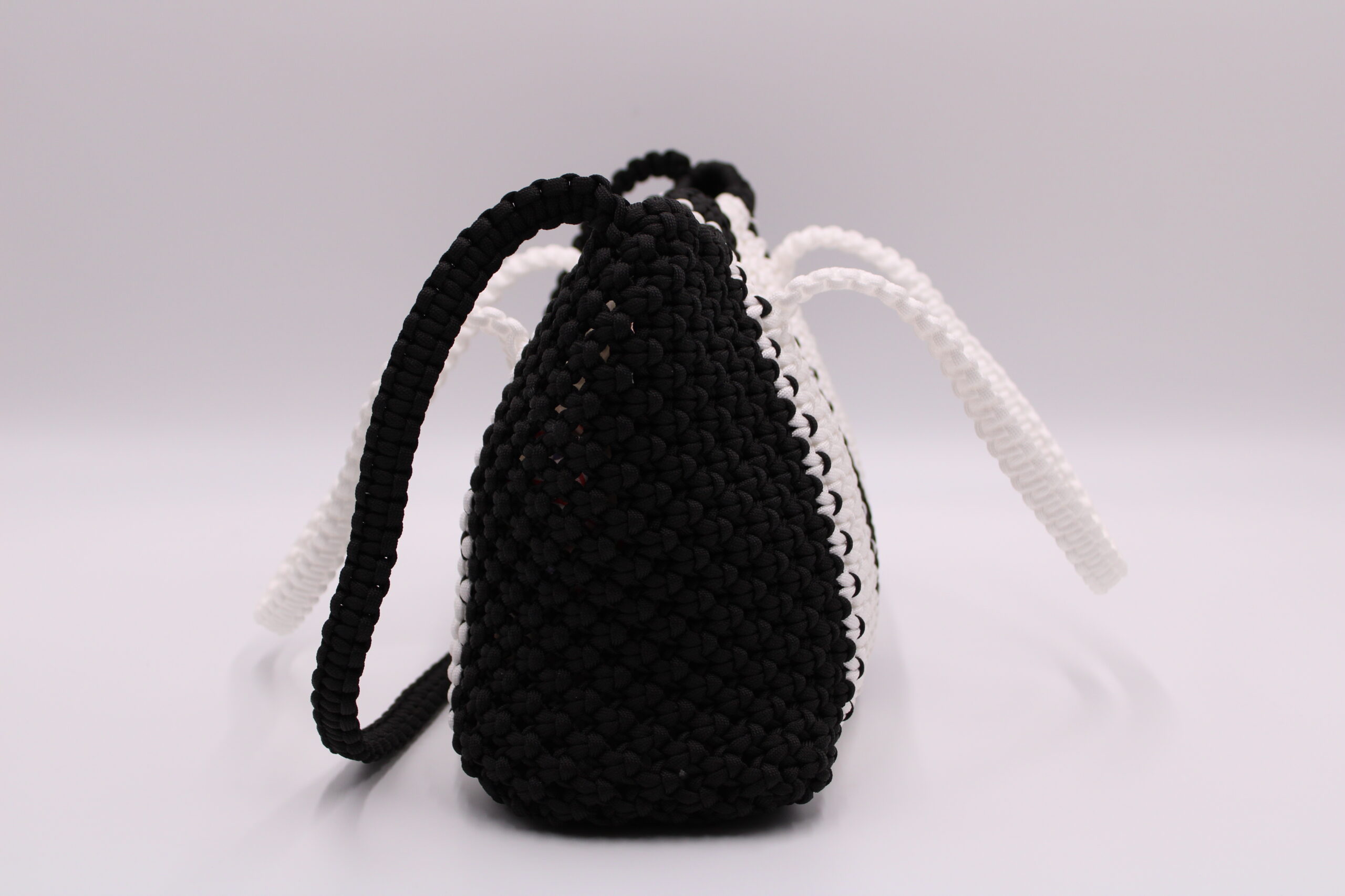 LONG TOTE BAG BLACK AND WHITE COLOR 100% HAND-WOVEN