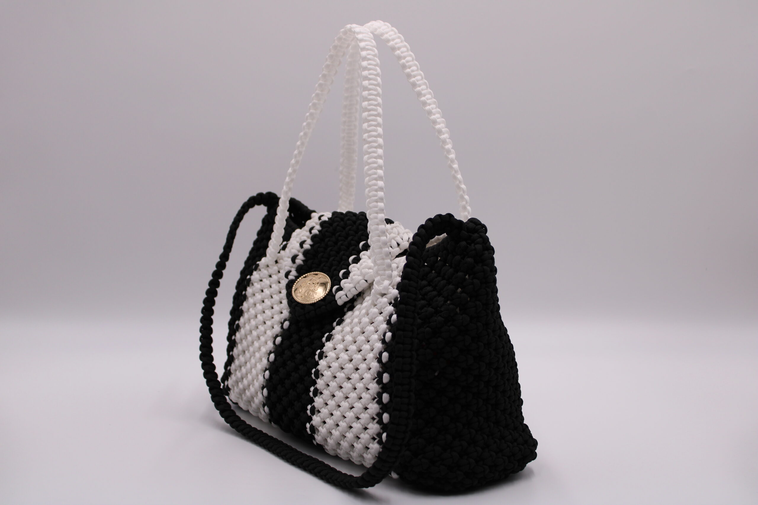 LONG TOTE BAG BLACK AND WHITE COLOR 100% HAND-WOVEN