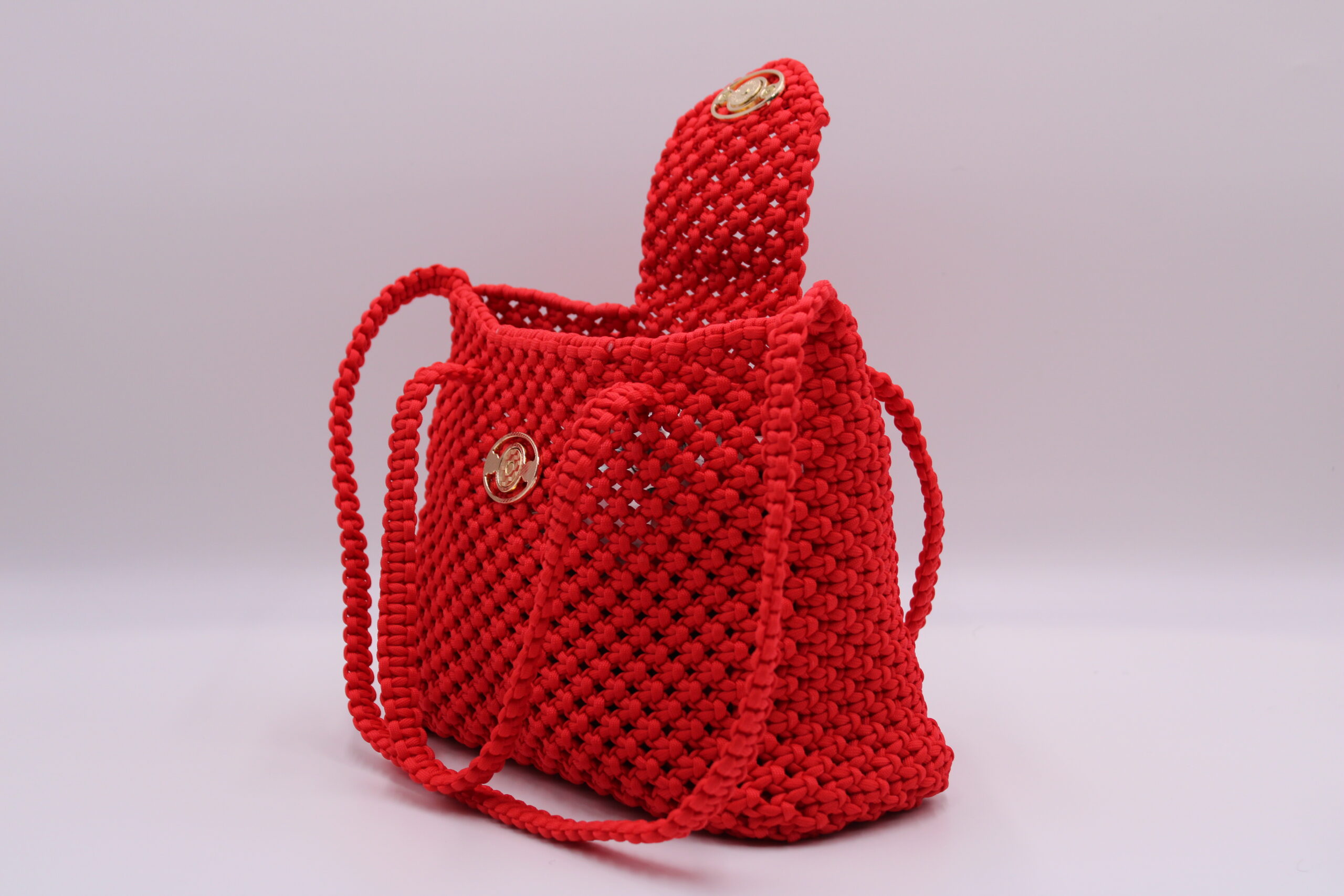 TOTE BAG RED COLOR WITH HALF CLOSED TOP 100% HAND-WOVEN WITH THE SMALL INTERNAL POCKET