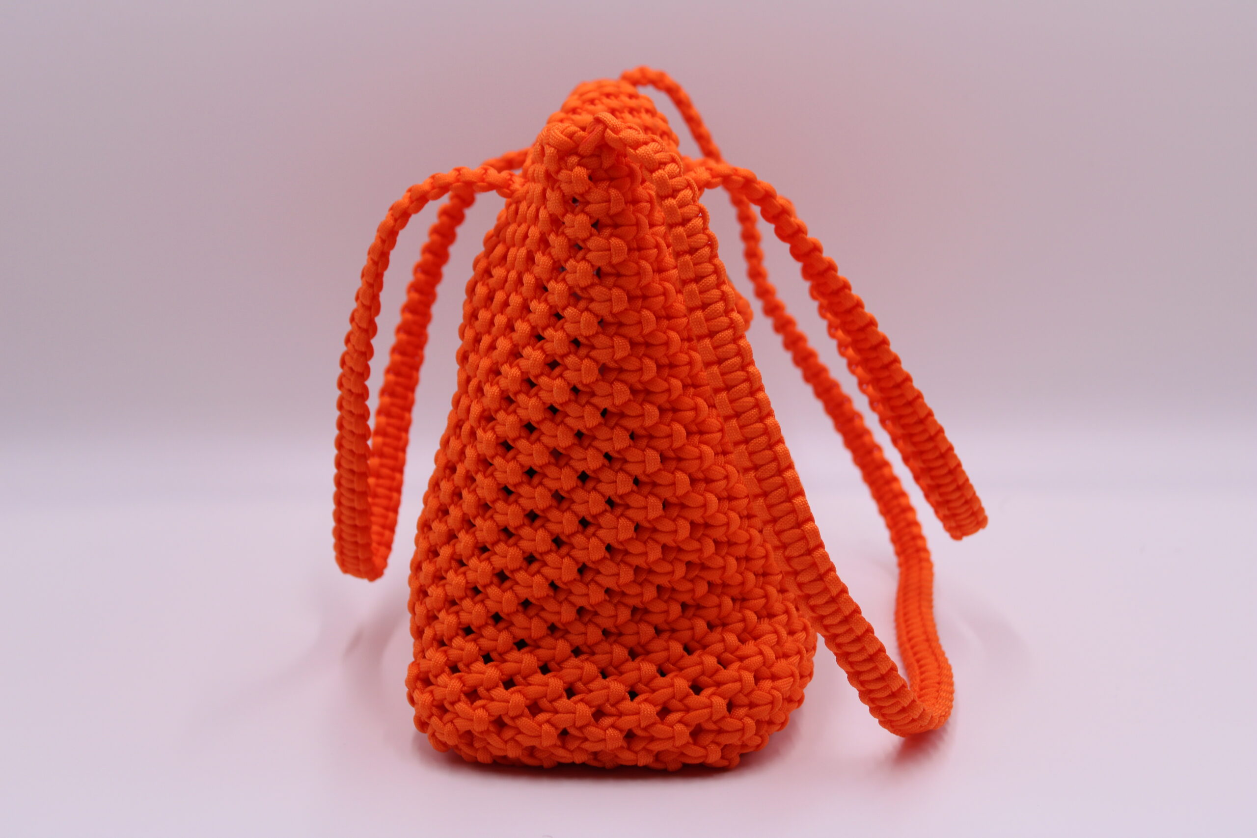 TOTE BAG ORANGE COLOR WITH HALF CLOSED TOP 100% HAND-WOVEN WITH THE SMALL INTERNAL POCKET