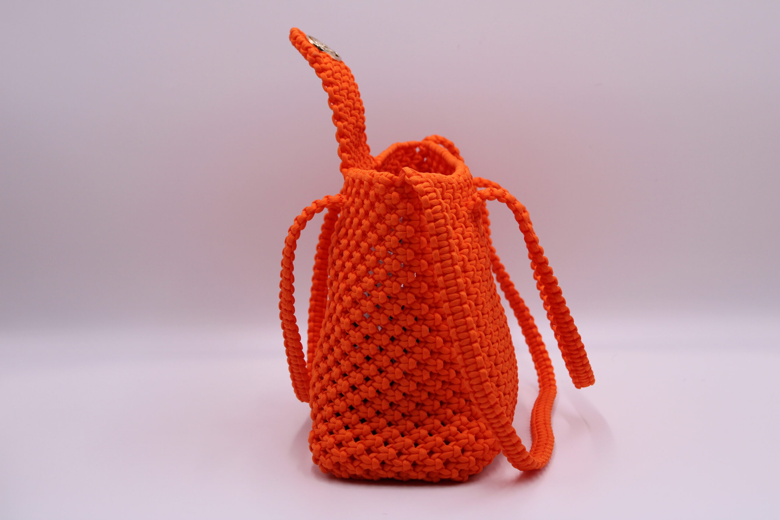 TOTE BAG ORANGE COLOR WITH HALF CLOSED TOP 100% HAND-WOVEN WITH THE SMALL INTERNAL POCKET