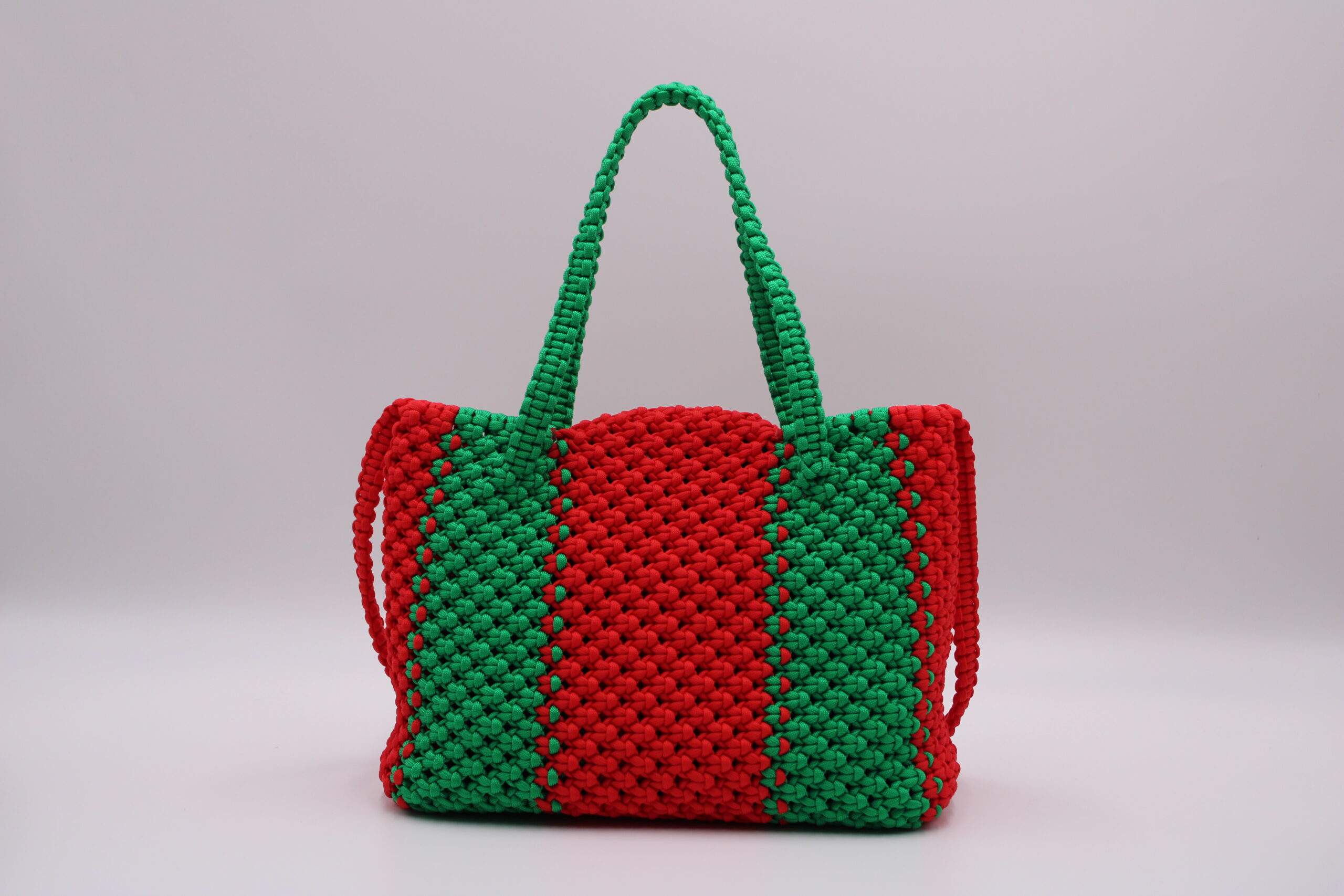 TOTE BAG GREEN AND RED COLOR WITH HALF CLOSED TOP 100% HAND-WOVEN