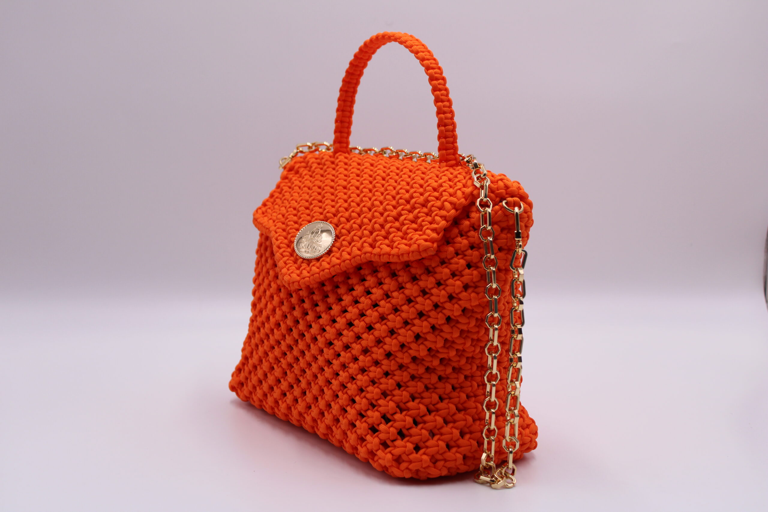 EBENG UPUMA ORANGE COLOR BAG  100% HAND-WOVEN WITH THE SMALL INTERNAL POCKET