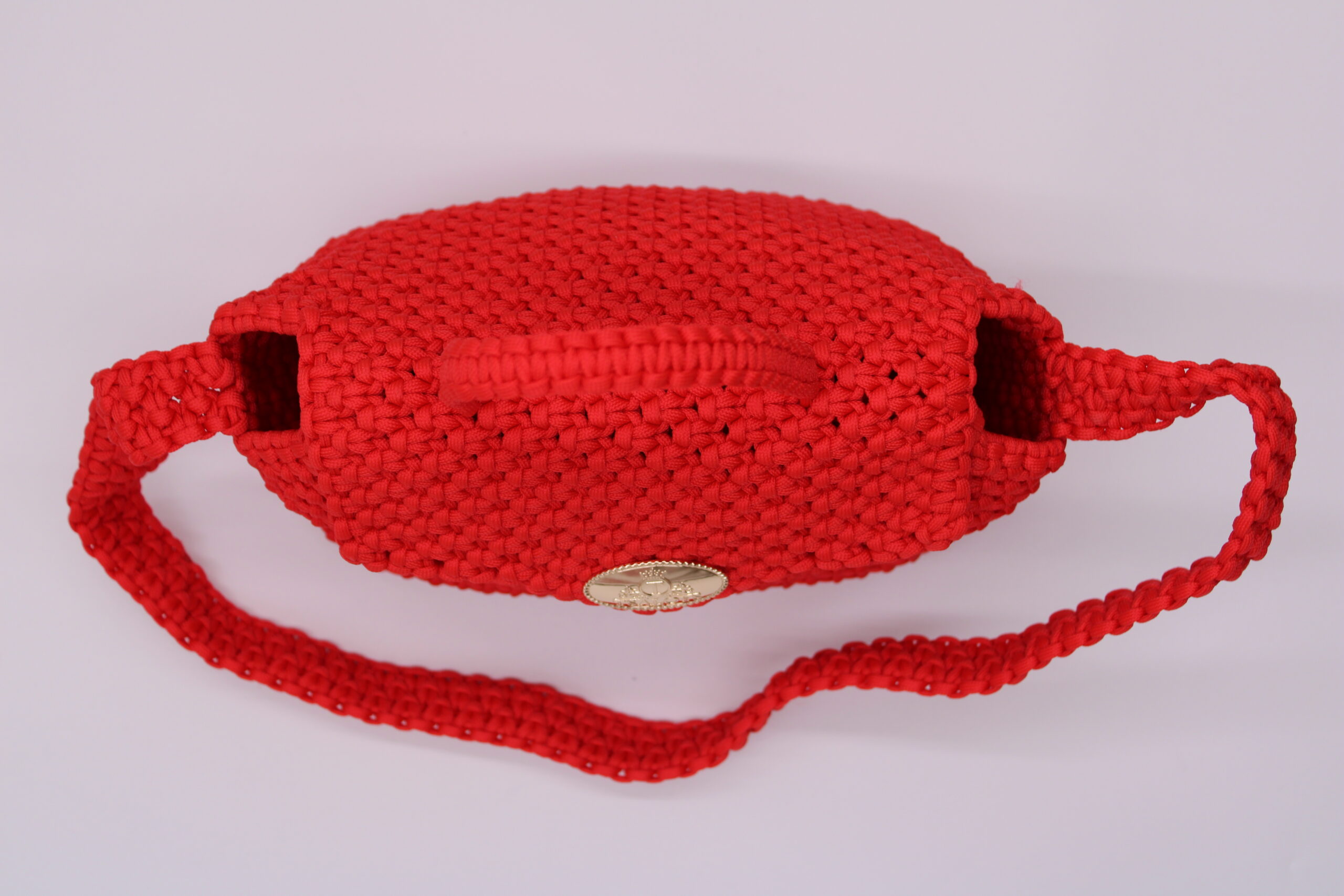 MOABI RED COLOR 100% HAND-WOVEN WITH THE SMALL INTERNAL POCKET