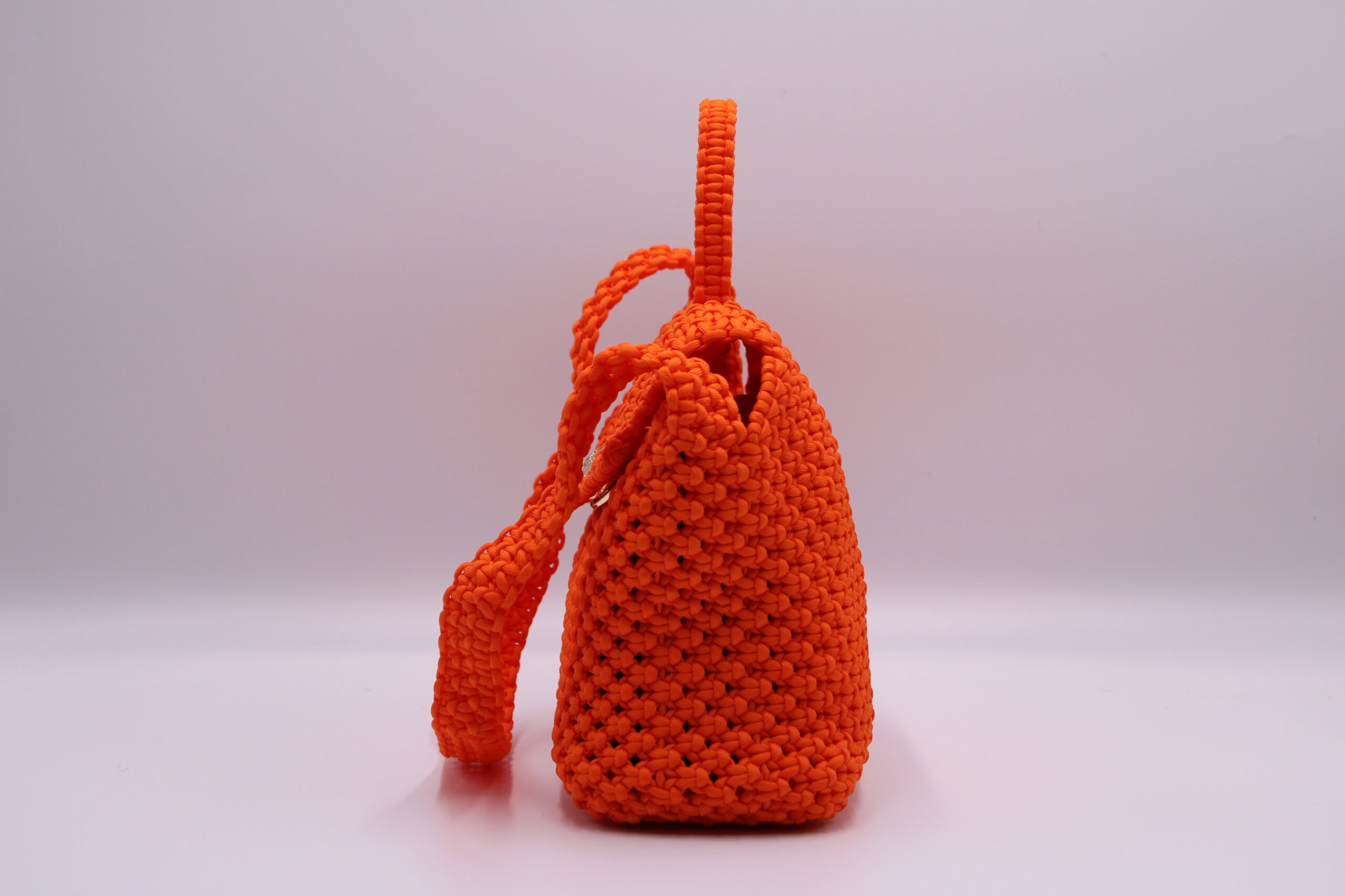 MANDARINE ORANGE COLOR 100% HAND-WOVEN WITH THE SMALL INTERNAL POCKET
