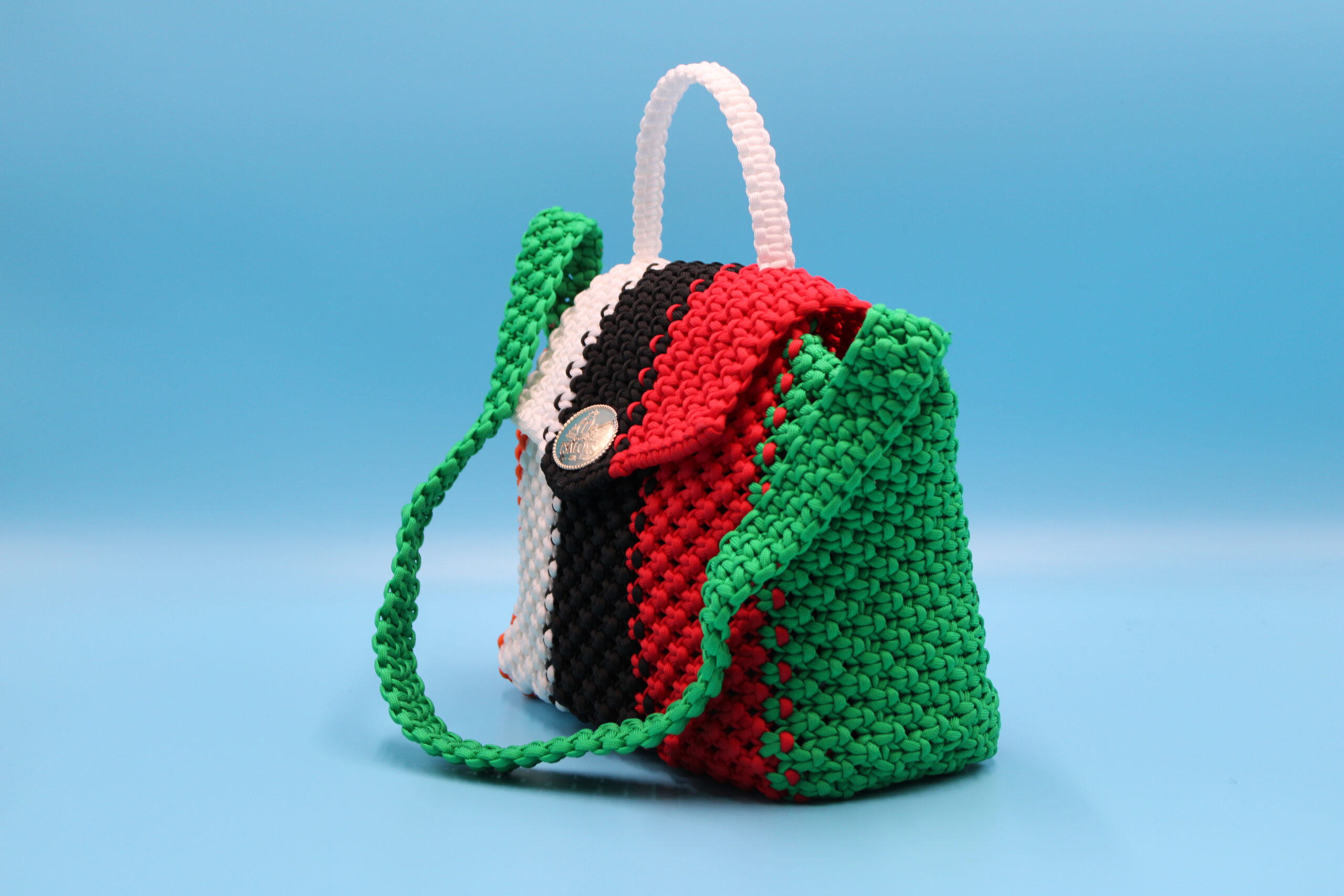 ABUI NYOL MULTICOLORS  100% HAND-WOVEN WITH THE SMALL INTERNAL POCKET